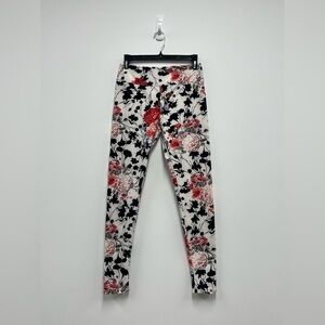 Amazon White Black Floral Women’s Soft Leggings   Size:
Small